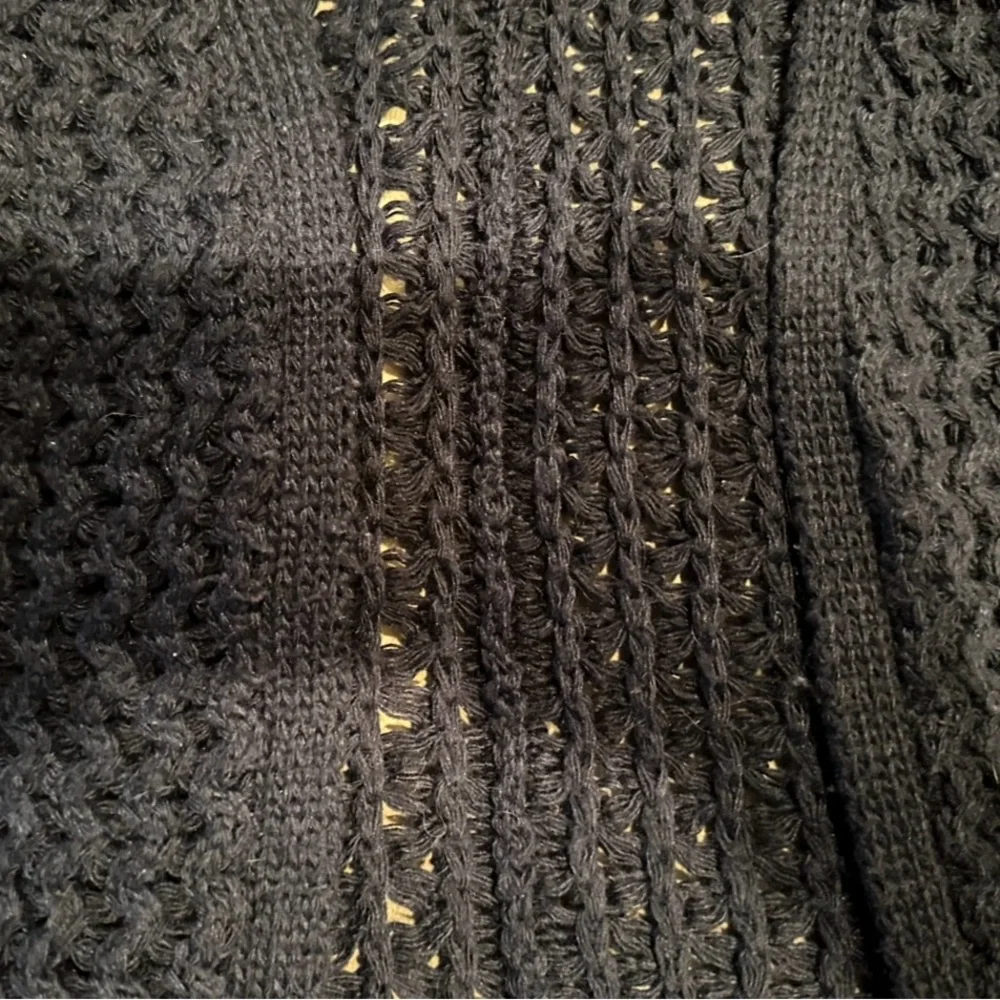 Forever 21 Deep Blue Textured Women’s Cardigan- size- medium. Great condition! - Picture 3 of 10
